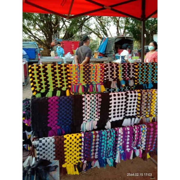ผ้าเช็ดเท้างานhandmade  OTOP ค่ะ กว้าง14เซนติเมตร ยาว48เซนติเมตร