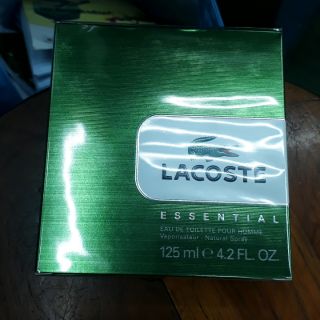 Lacosteเอสเซนเชียลสีเขียว