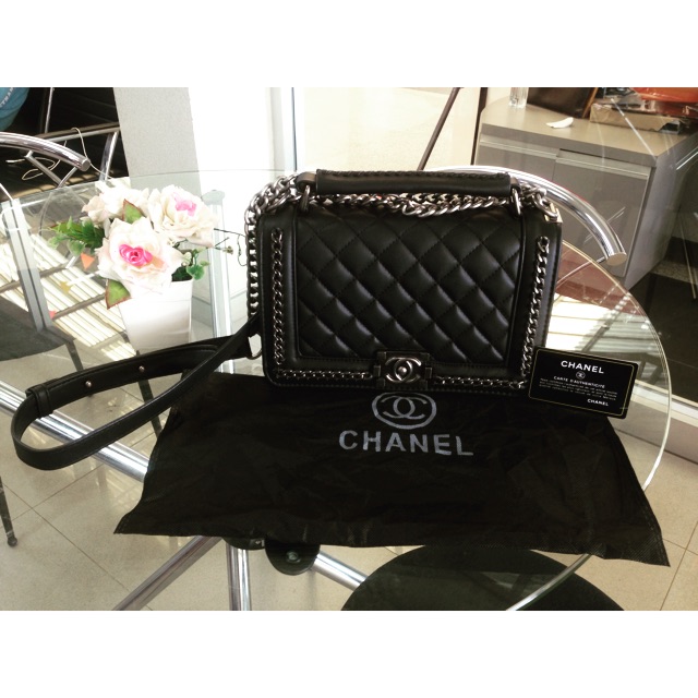 กระเป๋า Chanel Boy