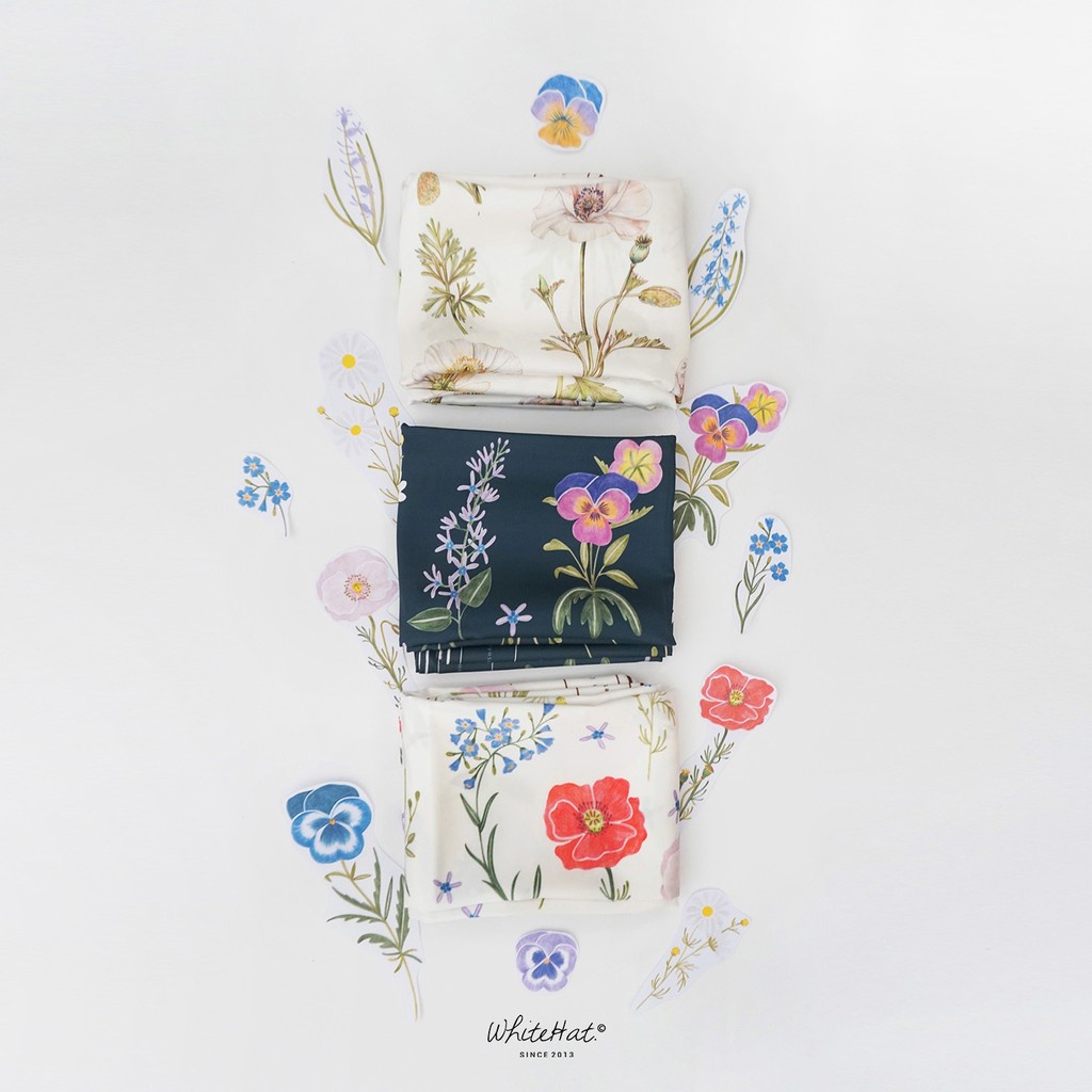 ac ผ้าพันคอลายดอกไม้  Botanical Scarf ผ้าสารพัดประโยชน์ของ WHITE HAT.