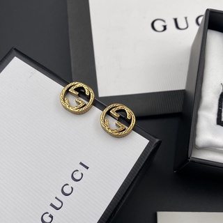 Gucci ต่างหูสตั๊ด ไทเทเนียมเหล็ก โลโก้ตัวอักษร GG คู่ ห่วงต่างหูสตั๊ด เครื่องประดับสตรี