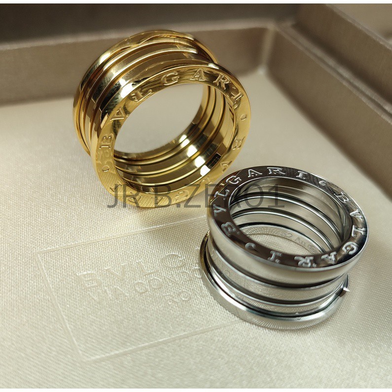 2024 สินค ้ าขายดี แหวนสี ่ วงใหม ่ 18 Kt สีเหลืองทอง