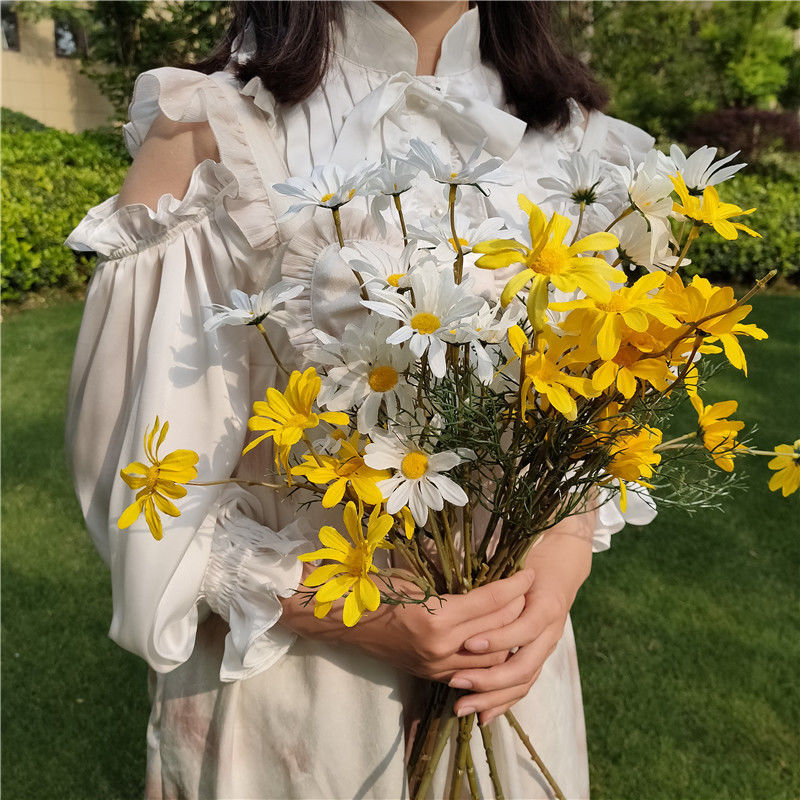 🌺น่ารัก🌺 5 สี เดซี่น้อย ดอกไม้ปลอม ดอกไม้ตกแต่งบ้าน ดอกไม้ประดิษฐ์ พร๊อปถ่ายรูป - รูปที่ 4