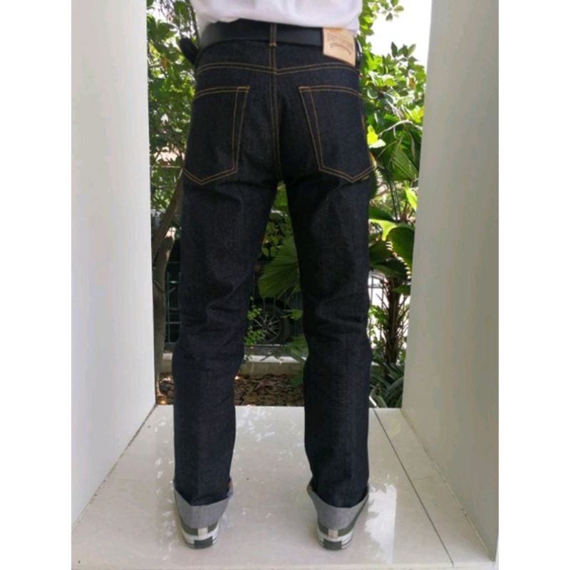 #Seventyfourdenim​ รุ่นอัสนี​ ทรงกระบอก​ตรง​ ผ้า16ออน ริมแดง (งาน​ลิขสิทธิ์​แท้)​