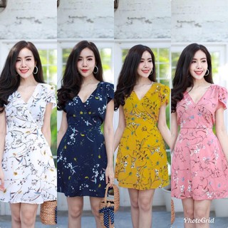 เสื้อผ้าแฟชั่น เดรสลายดอก สีขาว เหลือง ชมพู กรม พร้อมส่ง