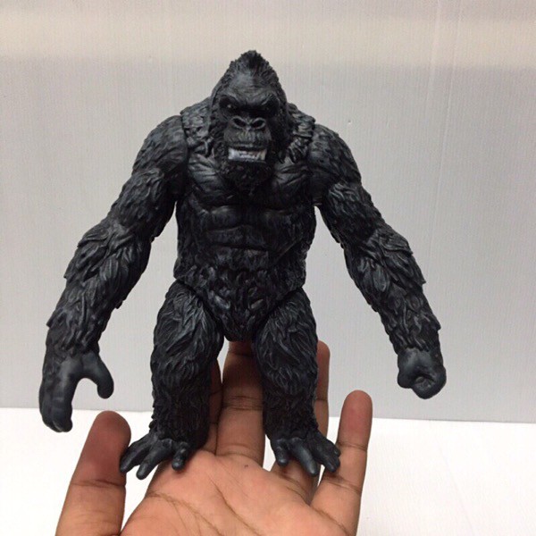 โมเดลซอฟ คิงคอง  มี 2 แบบให้เลือก ความสูง 17cm k