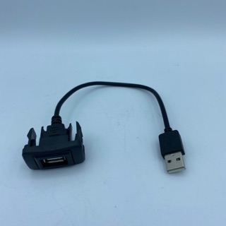 USB ผู้ออกเมีย สำหรับใส่เบ้าสวิตตรงรุ่นรถToyota A