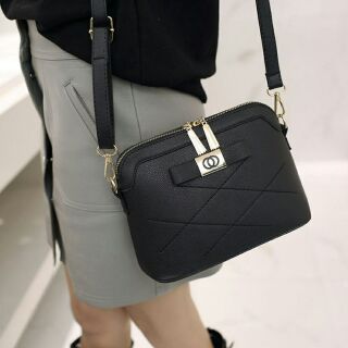 กระเป๋าสะพายข้าง chanel