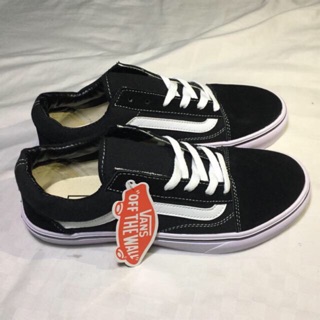 รองเท้า.  Vans old skool