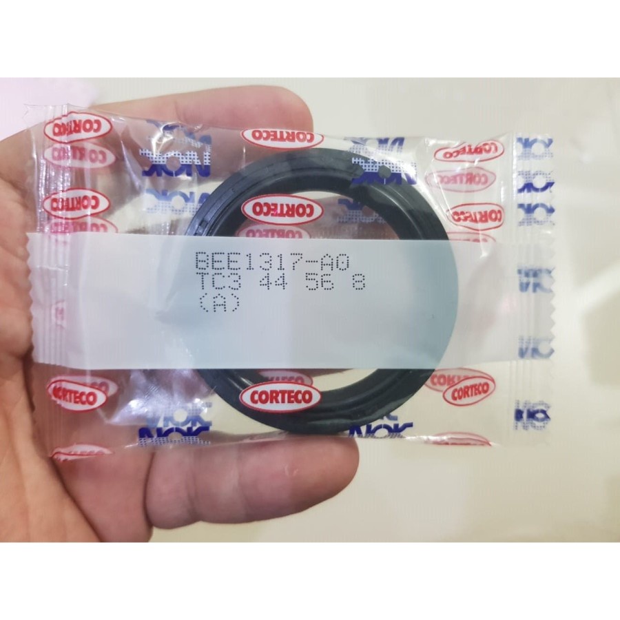 ซีลน้ํามัน TC3 44 56 8 NOK