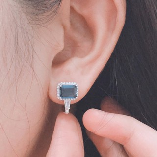 ต่างหูเงินแท้ 92.5 % ฝังพลอยโทแพซสีฟ้าเข้ม(London BlueTopaz)   ประดับด้วยเพชรรัสเซีย รุ่น na1102-LBT