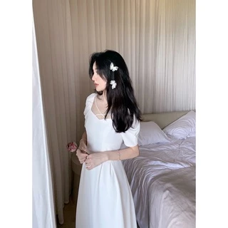 Korean เดรสสีขาวเจ้าหญิง ทรงคอวีประดับผีเสื้อ แขนทรงตุ๊กตา เนื้อผ้าโปร่ง ใส่สบาย แขนทรงตุ๊กตา 8940-