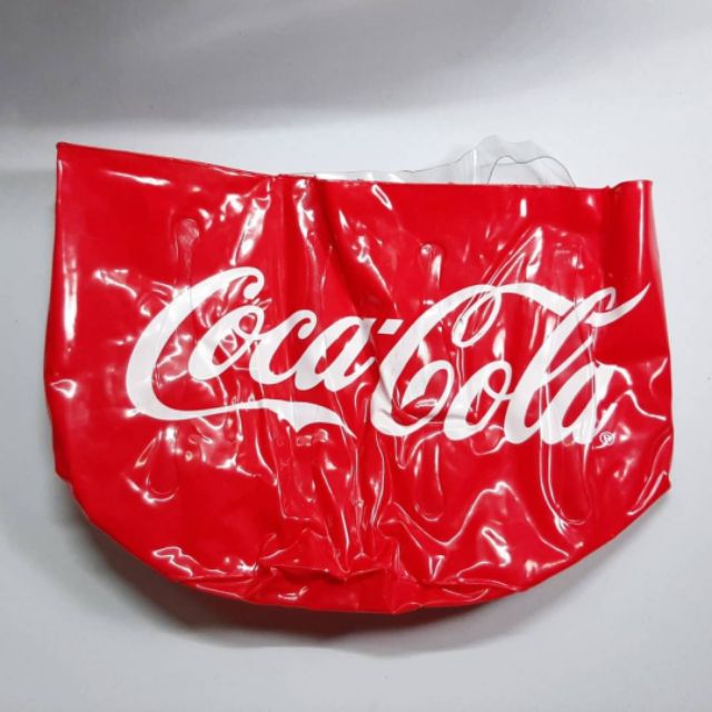 ของสะสมโค้ก กระเป๋าเป่าลม Coca-Cola