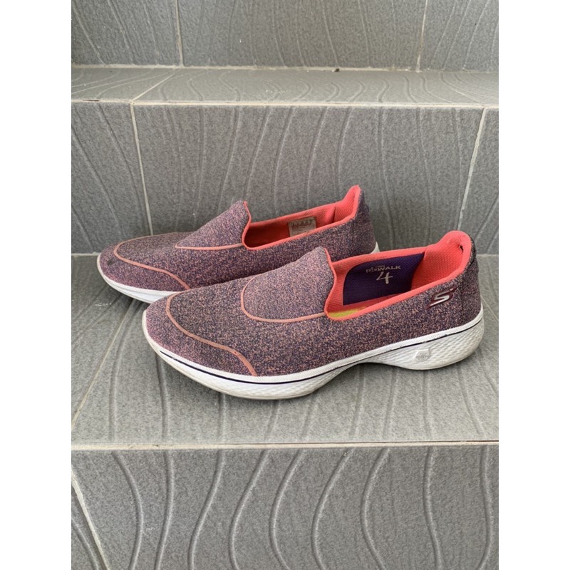 รองเท้า Sketchers Go walk 4 มือ2 ของแท้