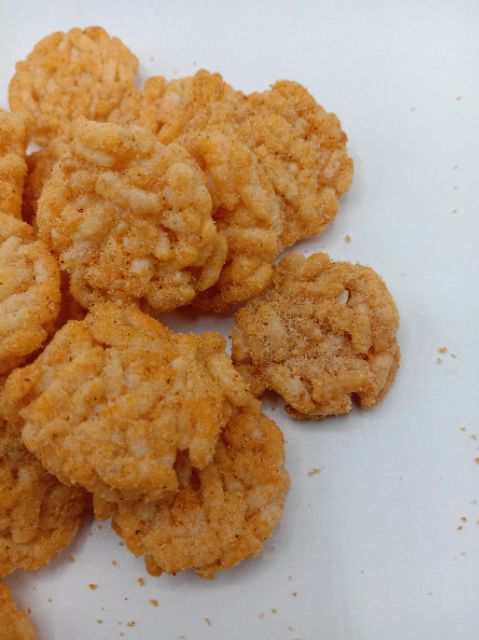 ข้าวแต๋นมินิ รสต้มยำกุ้ง กรอบ อร่อย มาใน package ที่พกพาได้สะดวกมากขึ้น |  Shopee Thailand