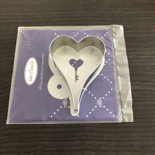 Key to your heart Cookie Cutter and Stencil ที่กดคุกกี้รูปหัวใจ พร้อมแผ่นทำลาย