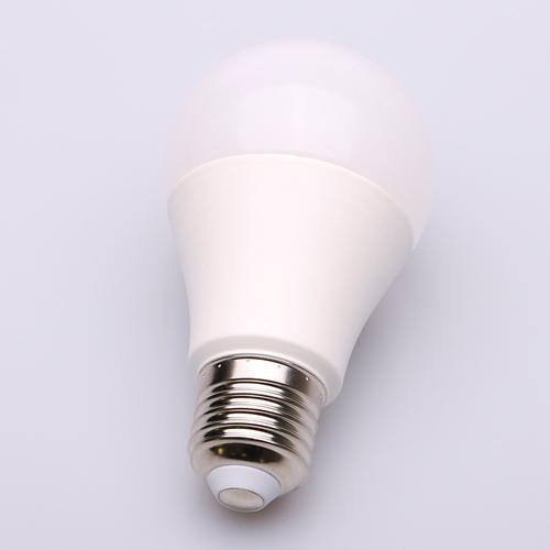 Led light bulb LED bulb สีขาวนวล E27 หลอดไฟ LED ประหยัดพลังงาน