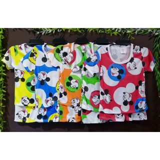 ชุดแขนสั้นลายการ์ตูน**คละสี  คละลาย  ชุดละ  29-39 บาท