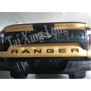 อะคริลิคติดฝาท้าย Ford Ranger ปี 2022 มีให้เลือก 3 สี