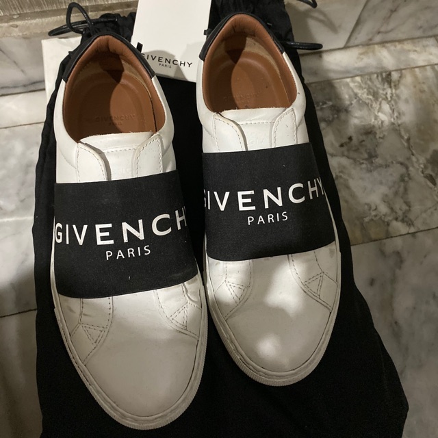 Used like new givenchy sneaker ของแท้100% | Shopee Thailand