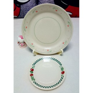 จานแบรนด์ corelle  เนื้อสีครีม