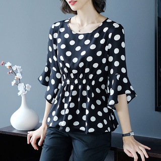 ✠เสื้อชีฟอง polka dot ผู้หญิงกลางแขน 2021 ฤดูร้อนสไตล์ใหม่ ruffled เอว slimming ชีฟองเสื้อหญิงต่างประเทศสไตล์เสื้อขนาดเล