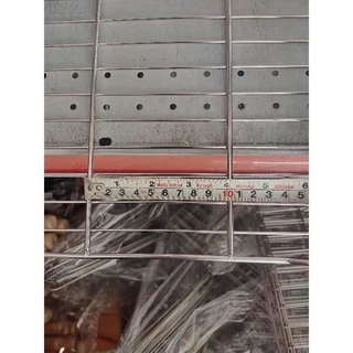 ตะแกรงปิ้งย่างสแตนเลสแท้ 50*35 (0.50kg) ขนาดห่างช่อง 10*2 cm