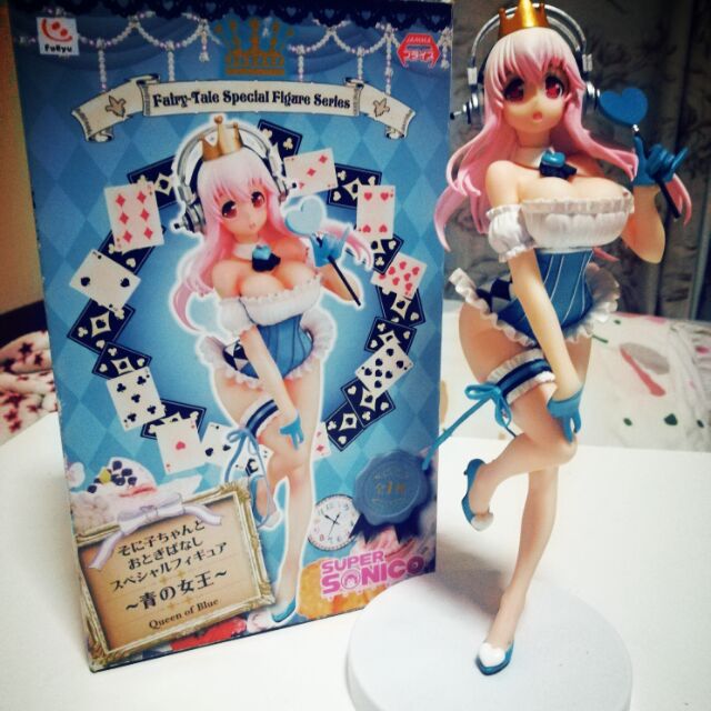 SUPER SONICO Fairy Tale Special Figure Queen of Blue