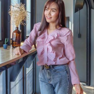 เสื้อสวยๆ ผ้าเปลือกไม้ เนื้อผ้าสวยมาก กระดุมแกะได้
น่ารักมากใส่แล้วสวยเก๋อีกรุ่นที่แนะนำ สวยเก๋  สีสดใส
อกไม่เกิน38