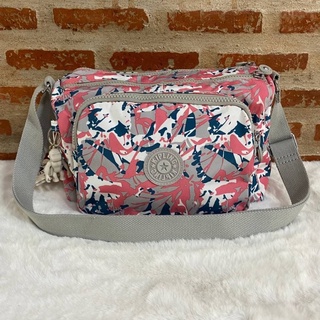 Kipling Reth กระเป๋าสะพายทรงสวย