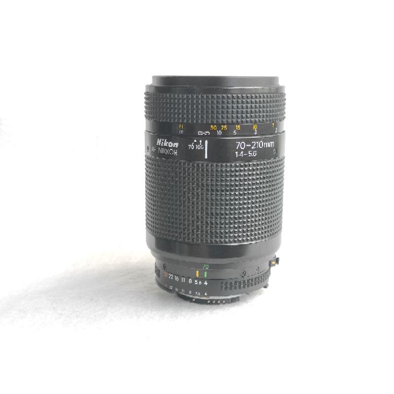 เลนส์ ยี่ห้อนิคอน Nikon Nikkor Af 70-210mm f4-5.6 Macro สภาพดี