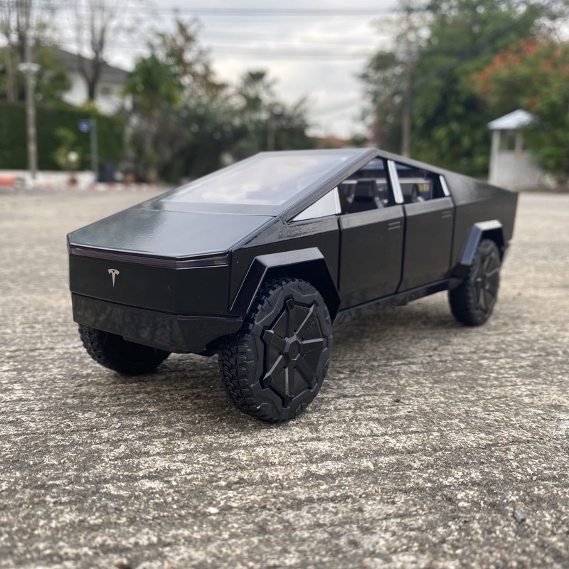 รถโมเดลเหล็ก รถกระบะไฟฟ้าเทสล่า Tesla Cybertruck มีไฟมีเสียง เปิดประตูได้ ล้อเลี้ยวได้ คันใหญ่ยาว 9 นิ้วว สเกล 1/24
