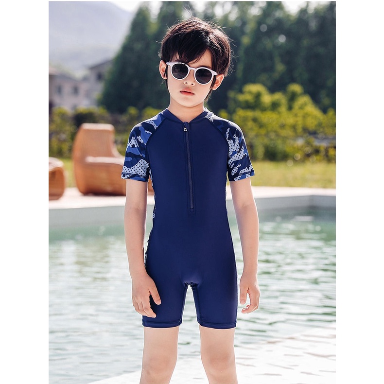 jqk ชุดว่ายน้ำเด็กผู้ชาย มีซิปรูดด้านหน้า ลายทหาร (สีกรม) รุ่น 0704
