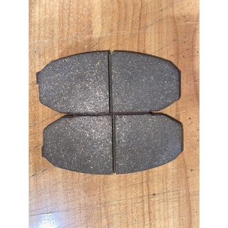 138. B0Y13323ZA ผ้าเบรคหน้า Mazda 323 Astina 1991 เบิกศูนย์ มาสด้า (MDGSHO)