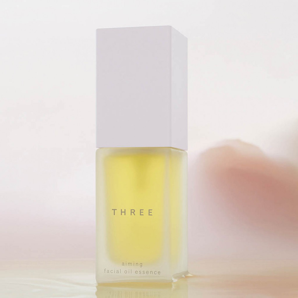 ส่งฟรี THREE Aiming Facial Oil Essence 28ml ออยล์ เอสเซนส์เพื่อฟื้น