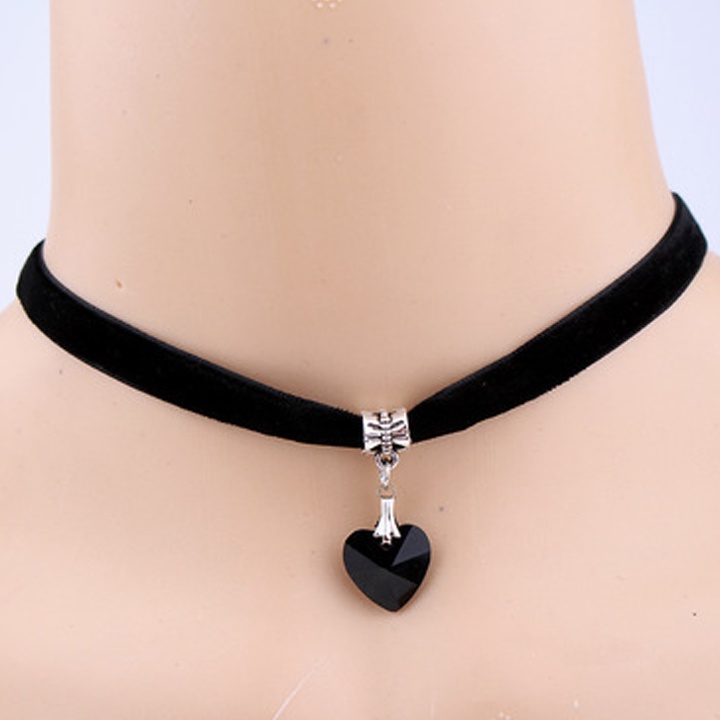 สร้อยคอโชคเกอร์หัวใจ VCC013B