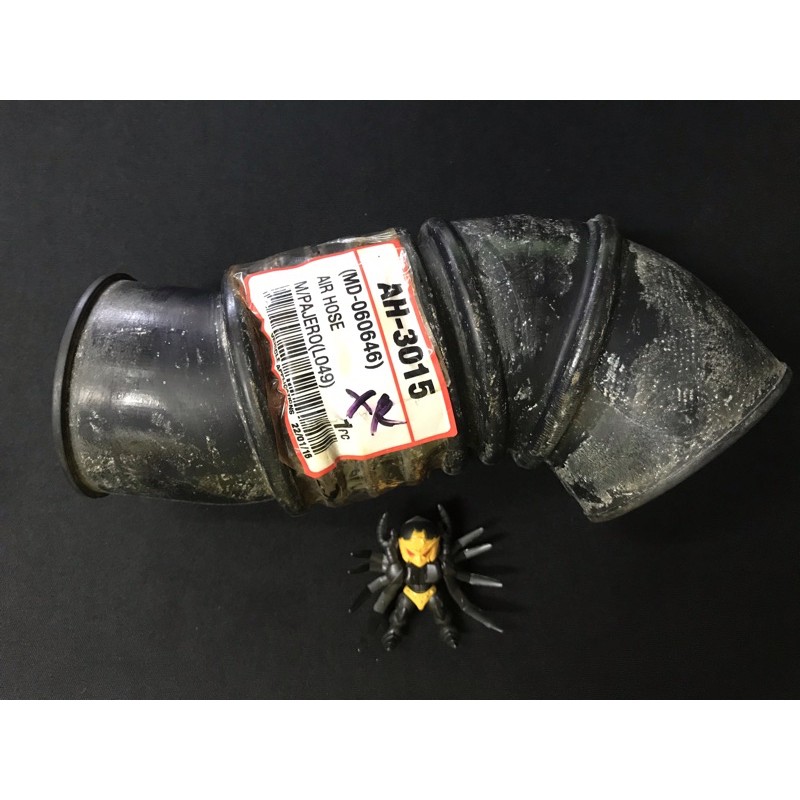 Pajero L049 สายลม MD060646