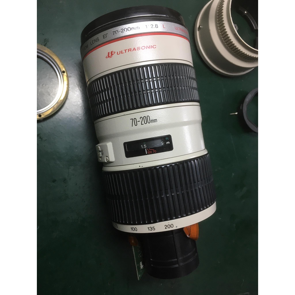 บริการซ่อม CANON 70-200 2.8 ไม่โฟกัส โฟกัสไม่ได้ เลนส์ขึ้น err01 ล้างเลนส์ เลนส์ขึ้นรา เลนส์เป็นฝ้า 