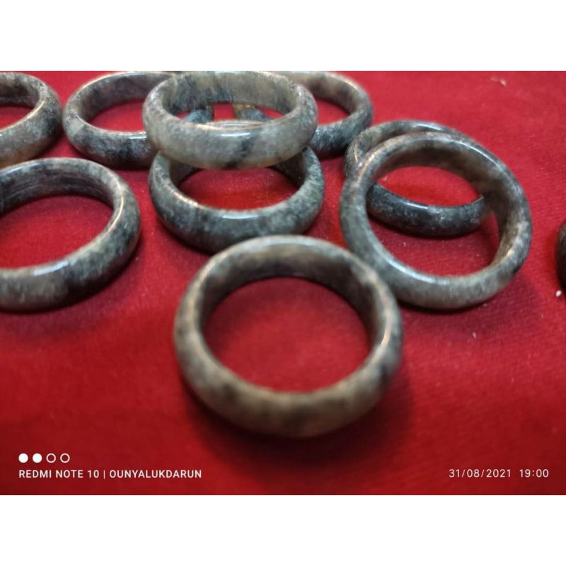 แหวนหยกดำแท้ เกรดพรีเมี่ยม  import จาก พม่า  หยกพม่า