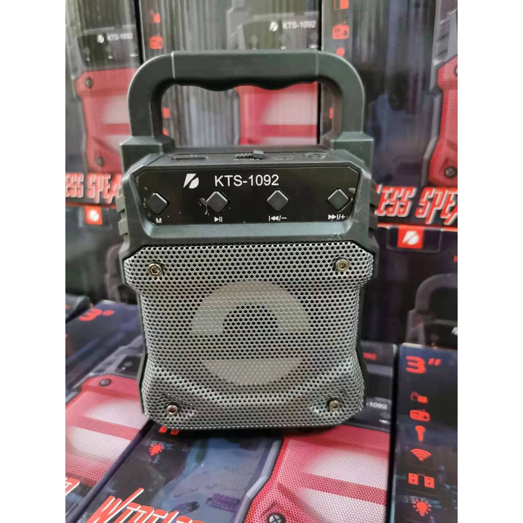 ลำโพงบลูทูธ เสียงดังรุ่น สามารถเสียบไมค์โคโฟนได้ และ ระบบ LED.ค่ะ KTS-1092