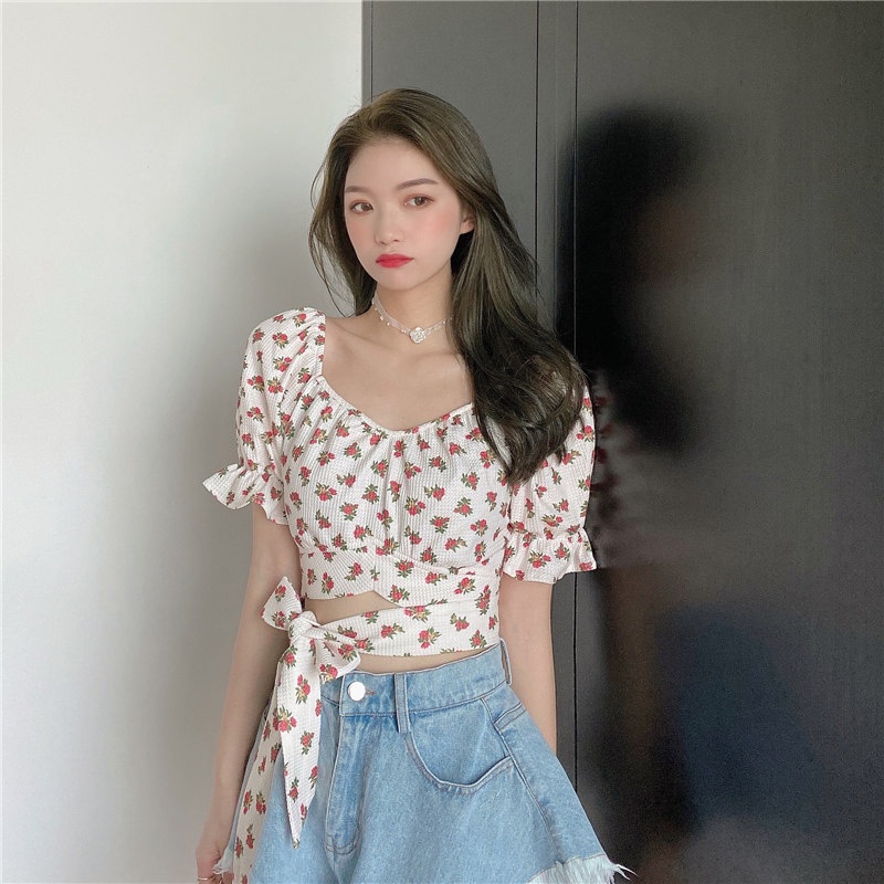 เสื้อครอปแขนสั้นลําลอง เสื้อแขนสั้นผู้หญิง คอสี่เหลี่ยม ผ้าชีฟอง สําหรับผู้หญิง เซ็กซี่และมีเสน่ห์