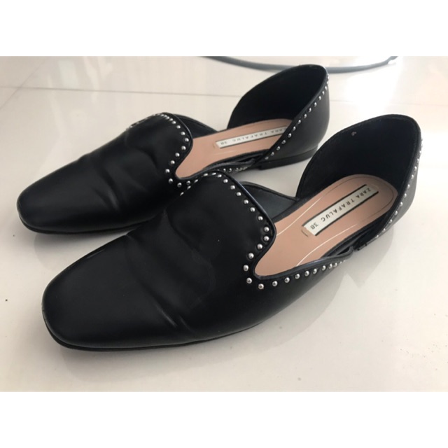 รองเท้า zara