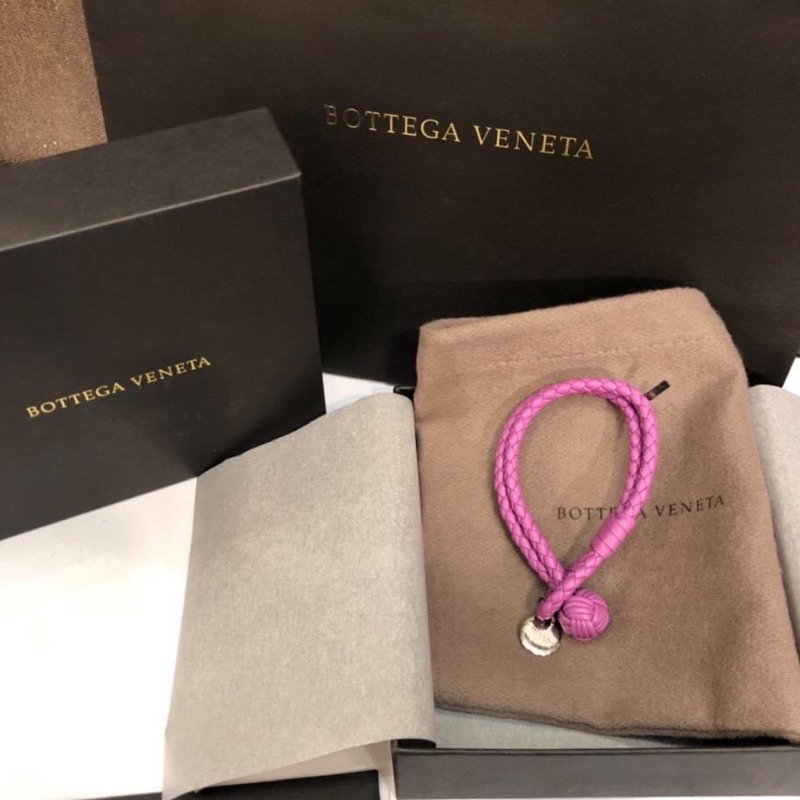 กำไลข้อมือ Bottega Veneta ของแท้💯