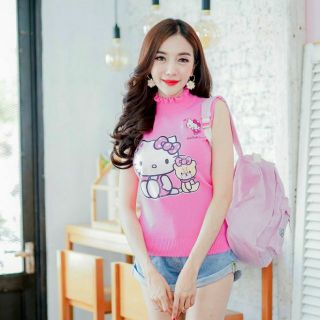 เสื้อไหมพรมแขนกุดคิตตี้ คอระบาย งานปักหน้าอกมาพร้อมกับงานสกรีน น่ารักสดใสมาก