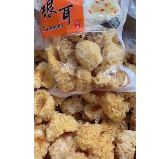 เชื้อราขาวป่า野生小银耳รียกอีกอย่างว่า Tremella เป็นที่รักของผู้คนมาโดยตลอด เชื้อราขาวเป็นอาหารแบนๆหวานๆ สามารถบำรุงหยิน