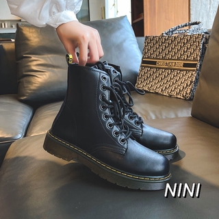 NINI2020Autumn New British Style Dr. Martens Boots Womens Ankle Boots Large Size Womens Shoes41A43Fat Botton Width Fertilizer40Code Black