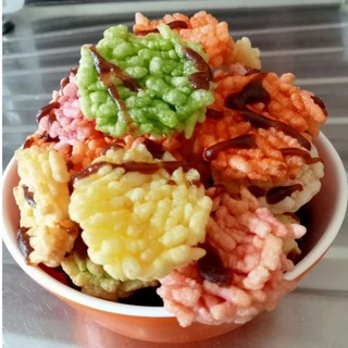 (ข้าวแต๋นจิ๋ว แผ่นข้าวแต๋นดิบหลากสี ถูกที่สุด พร้อมส่ง)🔥ข้าวแต๋นน้ำแตงโม แผ่นดิบ ขนาด 2 cm.(พอดีคำ6สี)