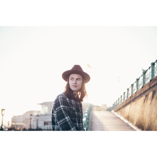 โปสเตอร์ James Bay เจมส์ เบย์ Poster แต่งคอนโด ตกแต่งห้อง รูปภาพติดห้อง ตกแต่งผนัง ภาพภ่าย ของขวัญ โปสเตอร์ติดผนัง