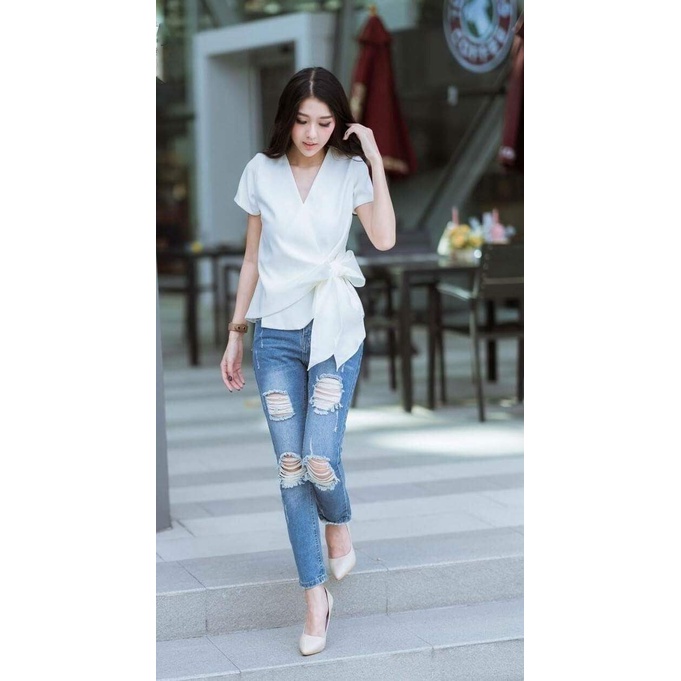 BM1112 เสื้อแขนสั้น ทรงป้าย ดีเทลผูกโบว์ข้างที่เอว เนื้อนิ่ม คุณภาพดี ใส่สบาย ทรงเข้ารูป อก 32"-36" ยาว23" ปังสุดๆ