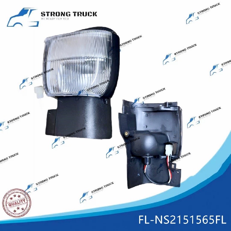 NISSAN LKA/PKD211 โคมไฟป้าย LH RH